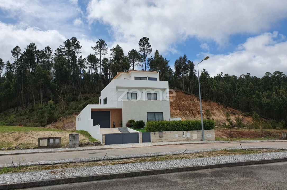 Terreno para Venda em Nossa Senhora das Misericordias Foto 3