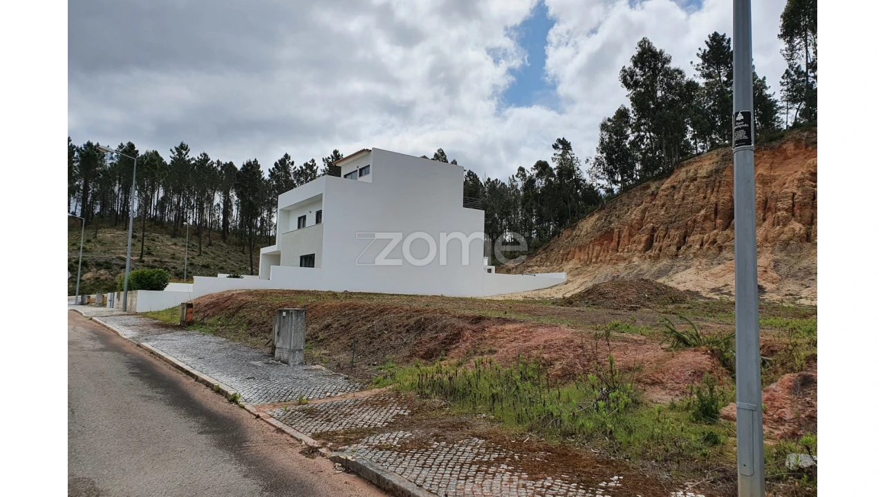 Terreno para Venda em Nossa Senhora das Misericordias Foto 1