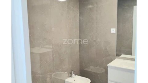 Moradia T4 para Venda em Tavarede