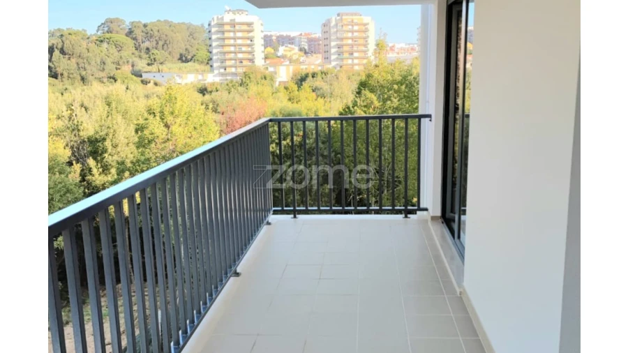 Moradia T4 para Venda em Tavarede Foto 13