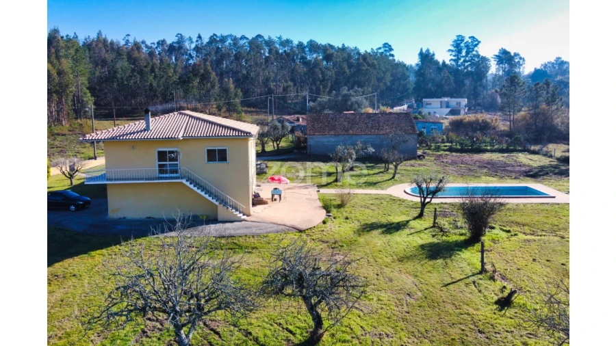 Quinta T5 para Venda em Soure Foto 3