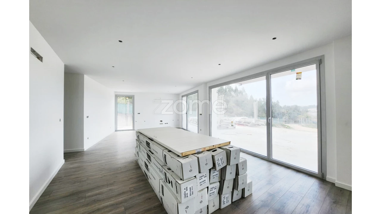 Apartamento T4 para Venda em Pombal Foto 20