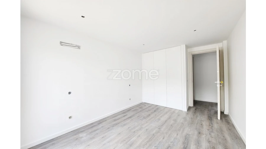 Apartamento T4 para Venda em Pombal Foto 22