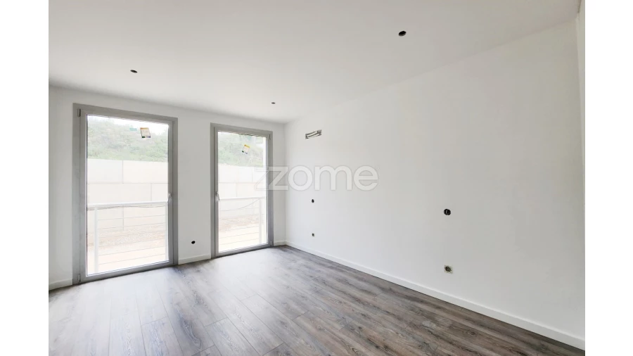 Apartamento T4 para Venda em Pombal Foto 23