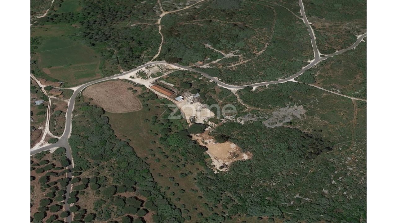 Moradia T10 para Venda em Alcanede Foto 25