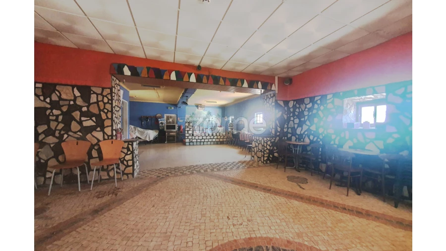 Moradia T10 para Venda em Alcanede Foto 6