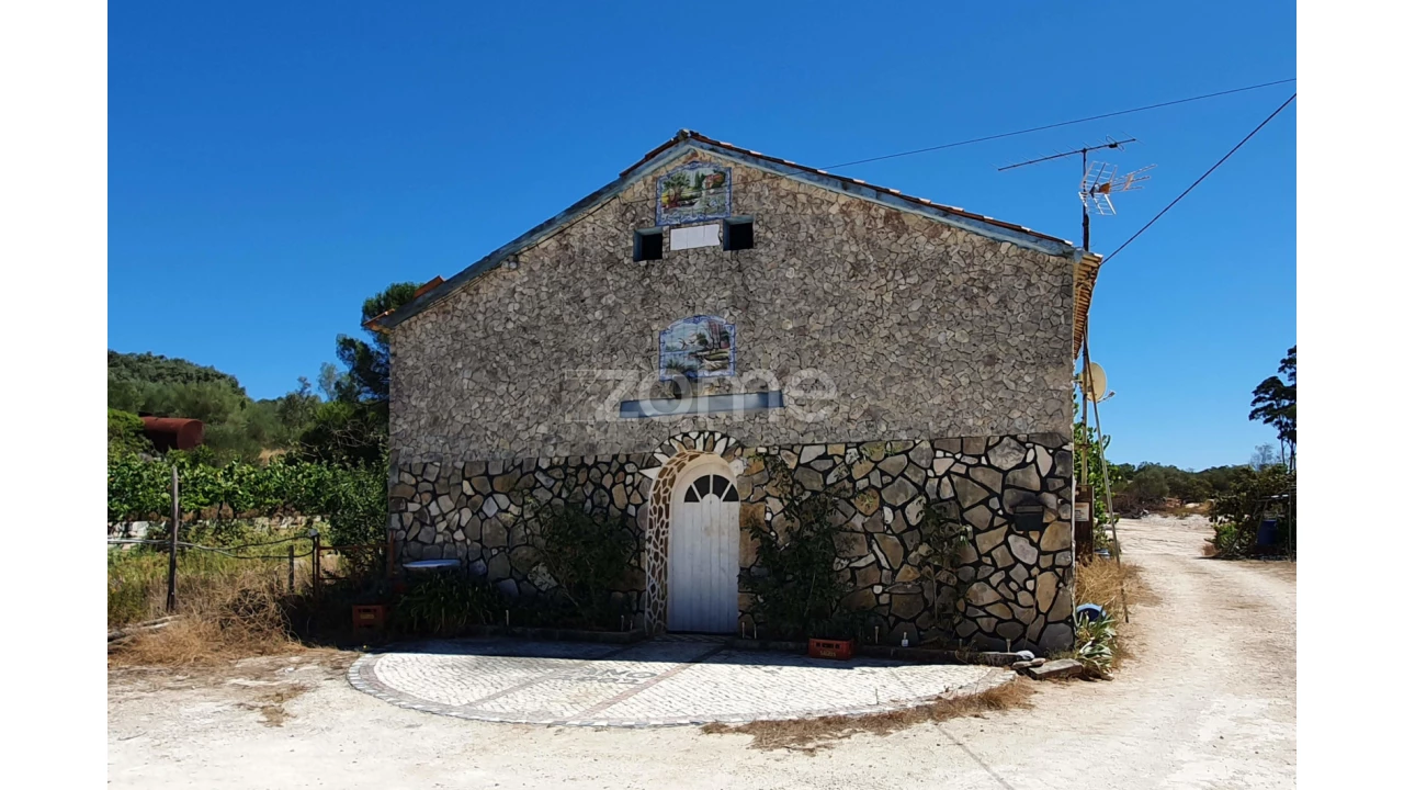 Moradia T10 para Venda em Alcanede Foto 7