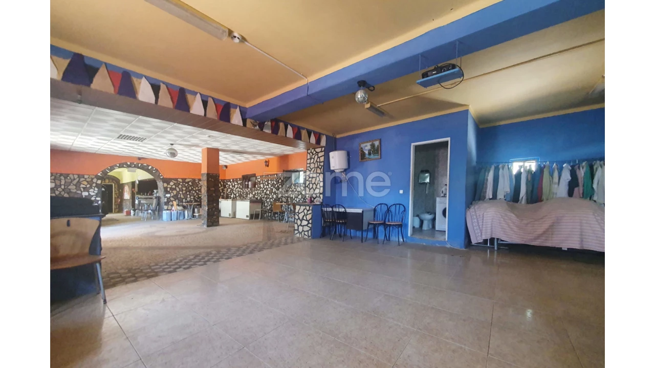 Moradia T10 para Venda em Alcanede Foto 1