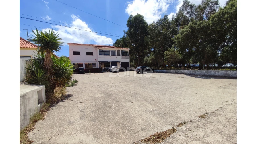 Moradia T11 para Venda em Porto de Mós - São João Baptista e São Pedro Foto 2