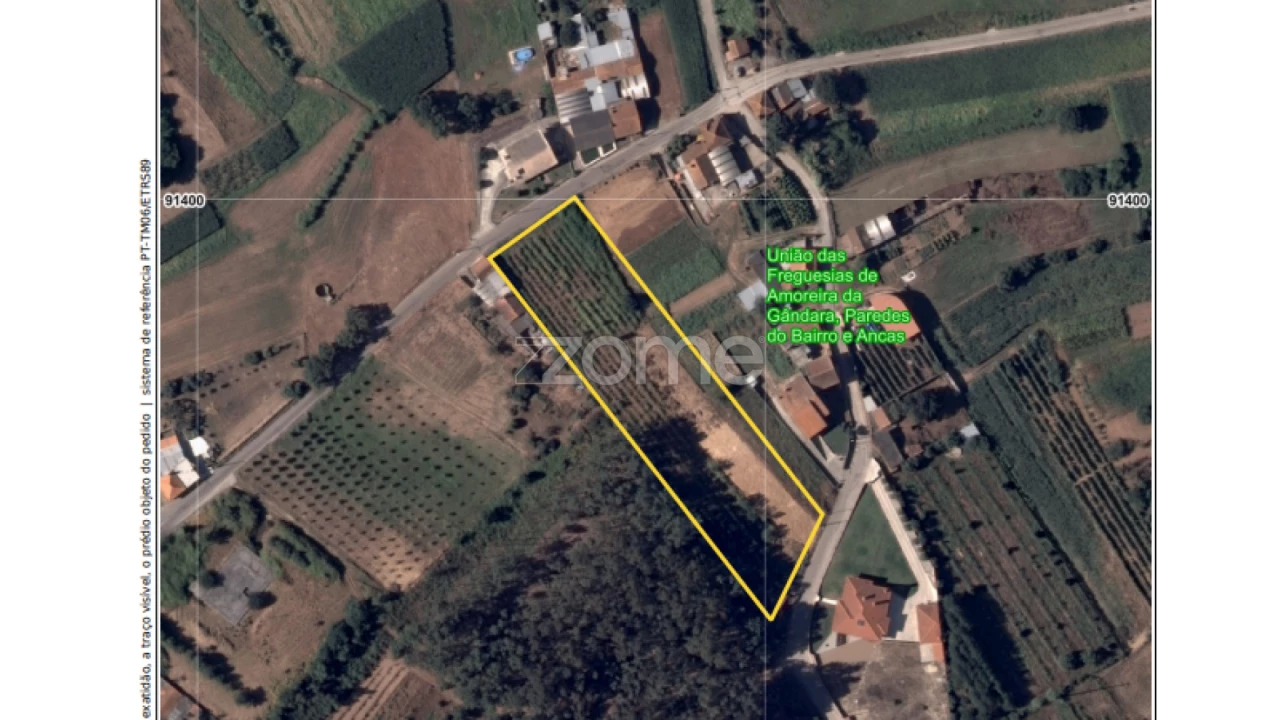 Terreno para Venda em Moita Foto 1