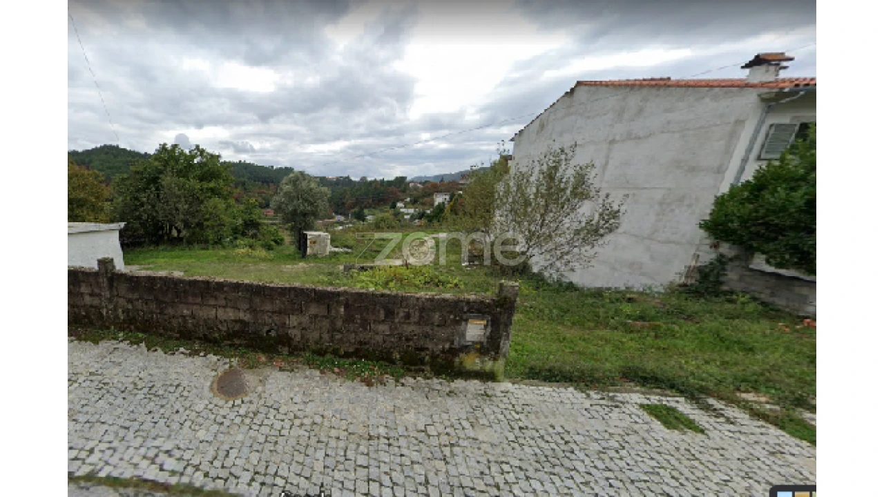 Terreno para Venda em Castro Daire Foto 1