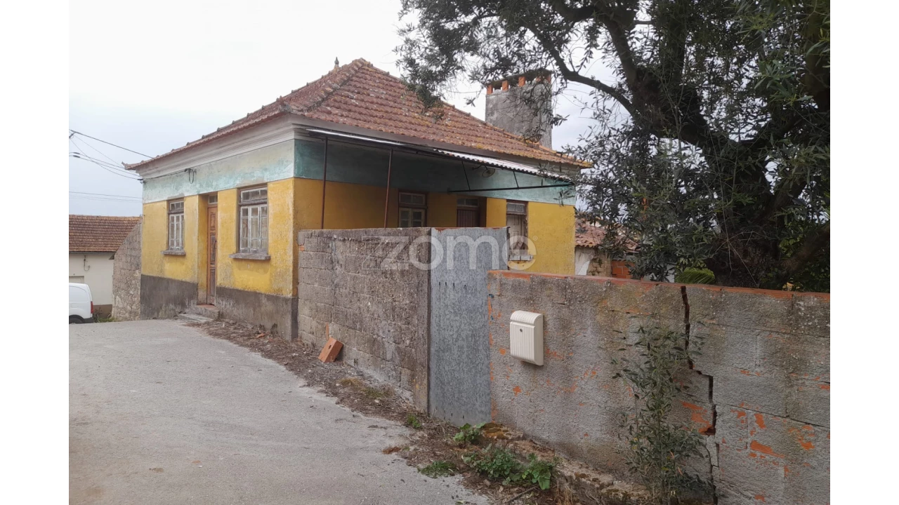 Moradia T2 para Venda em Vinha da Rainha Foto 6