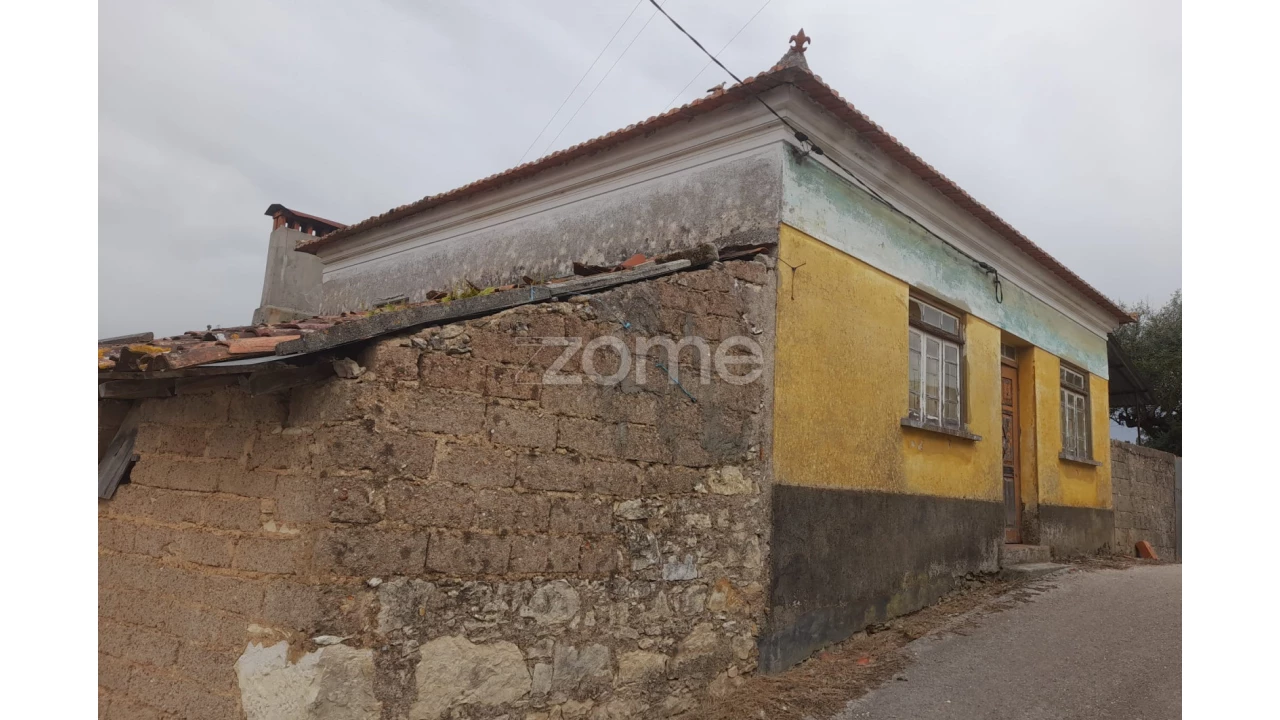 Moradia T2 para Venda em Vinha da Rainha Foto 16