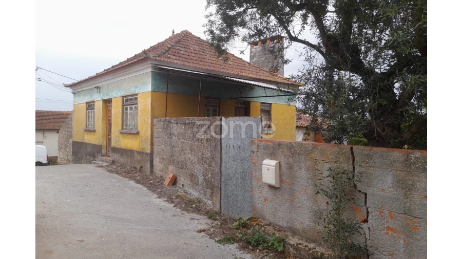 Moradia T2 para Venda em Vinha da Rainha Foto 6