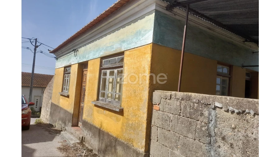 Moradia T2 para Venda em Vinha da Rainha Foto 8