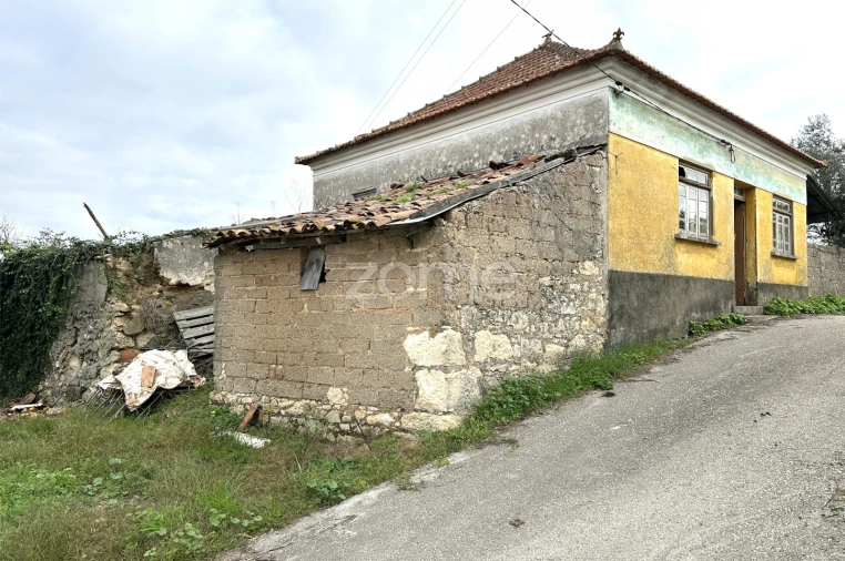 Moradia T2 para Venda em Vinha da Rainha Foto 11