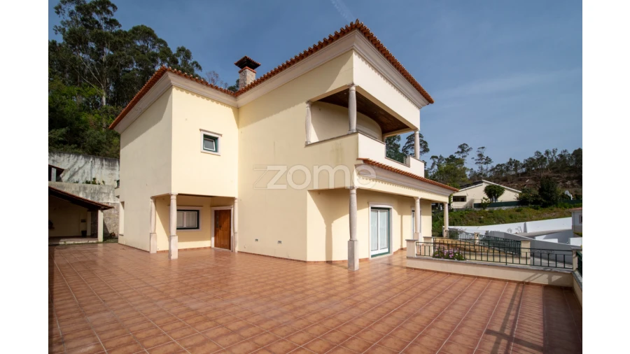 Moradia T5 para Venda em Cernache Foto 11