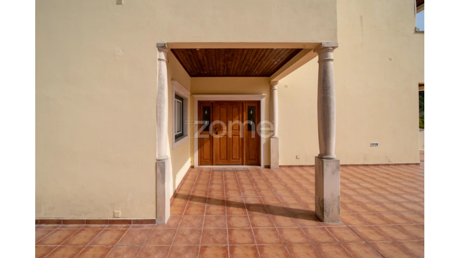 Moradia T5 para Venda em Cernache Foto 10