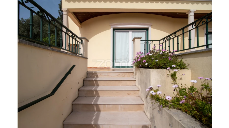 Moradia T5 para Venda em Cernache Foto 12