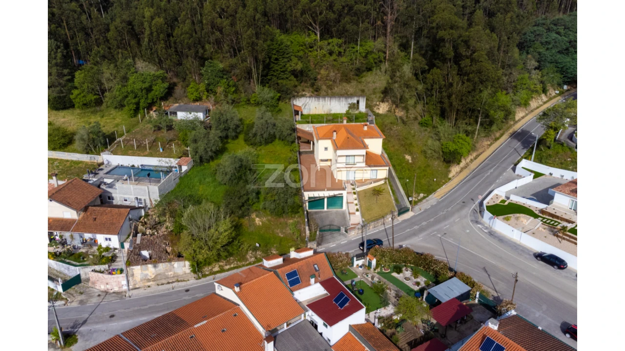 Moradia T5 para Venda em Cernache Foto 48