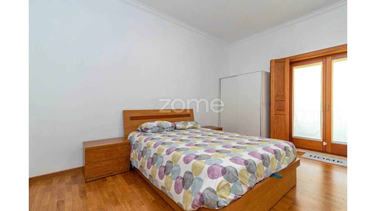 Moradia T5 para Venda em Cernache Foto 42