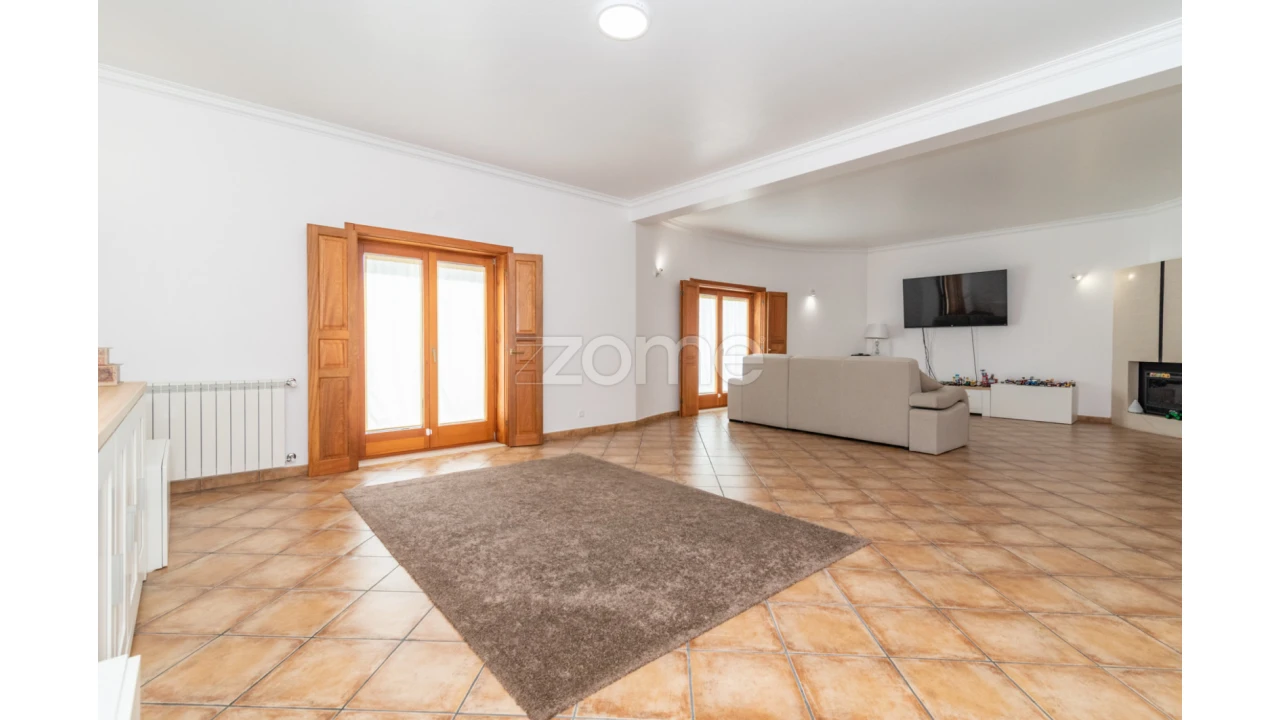 Moradia T5 para Venda em Cernache Foto 26