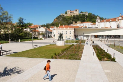 Terreno para Venda em Leiria, Pousos, Barreira e Cortes