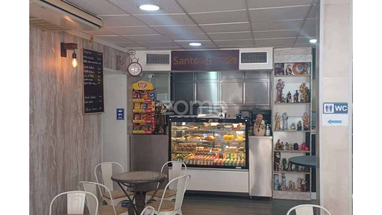 Prédio para Venda em Santo Antonio dos Olivais Foto 1