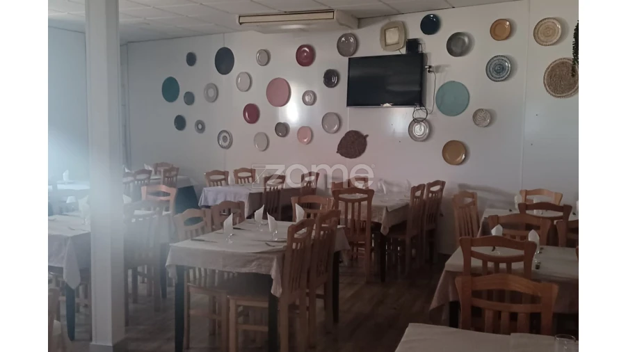 Prédio para Venda em Santo Antonio dos Olivais Foto 5