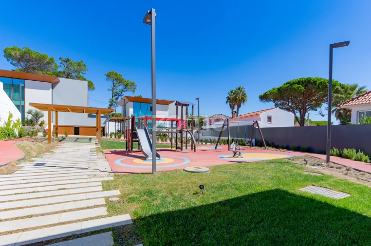 Moradia T4 para Venda em Cascais e Estoril Foto 17