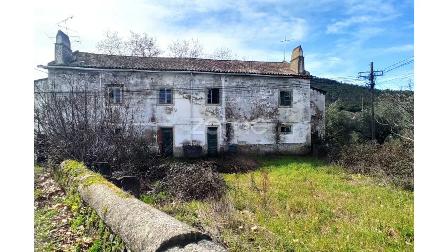 Prédio para Venda em Santa Maria de Marvão Foto 2