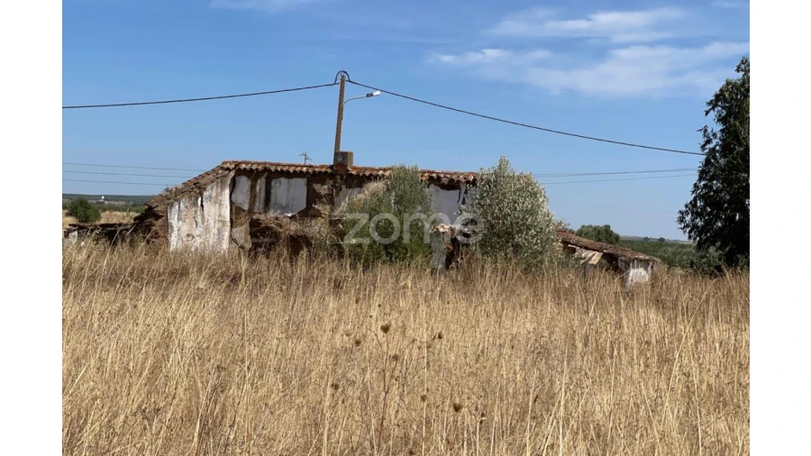 Quinta T3 para Venda em Ferreira do Alentejo e Canhestros Foto 1