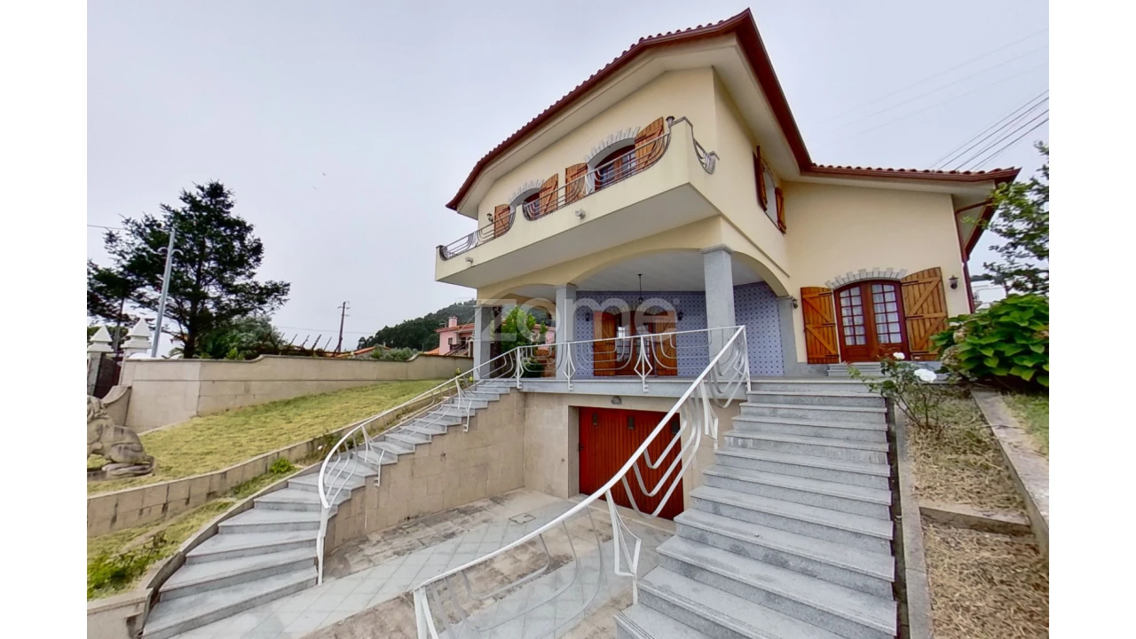 Moradia T3 para Venda em Areosa Foto 3