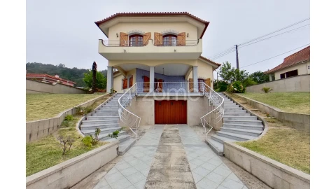 Moradia T3 para Venda em Areosa