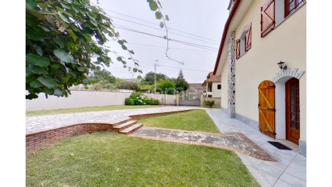 Moradia T3 para Venda em Areosa