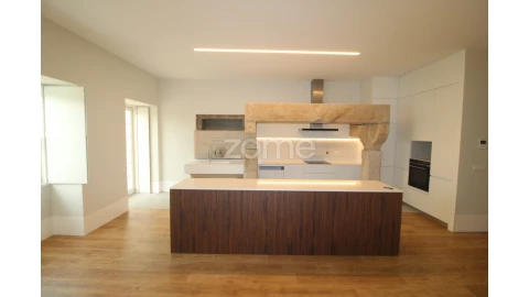 Apartamento T3 para Venda em Santa Maria Maior e Monserrate e Meadela