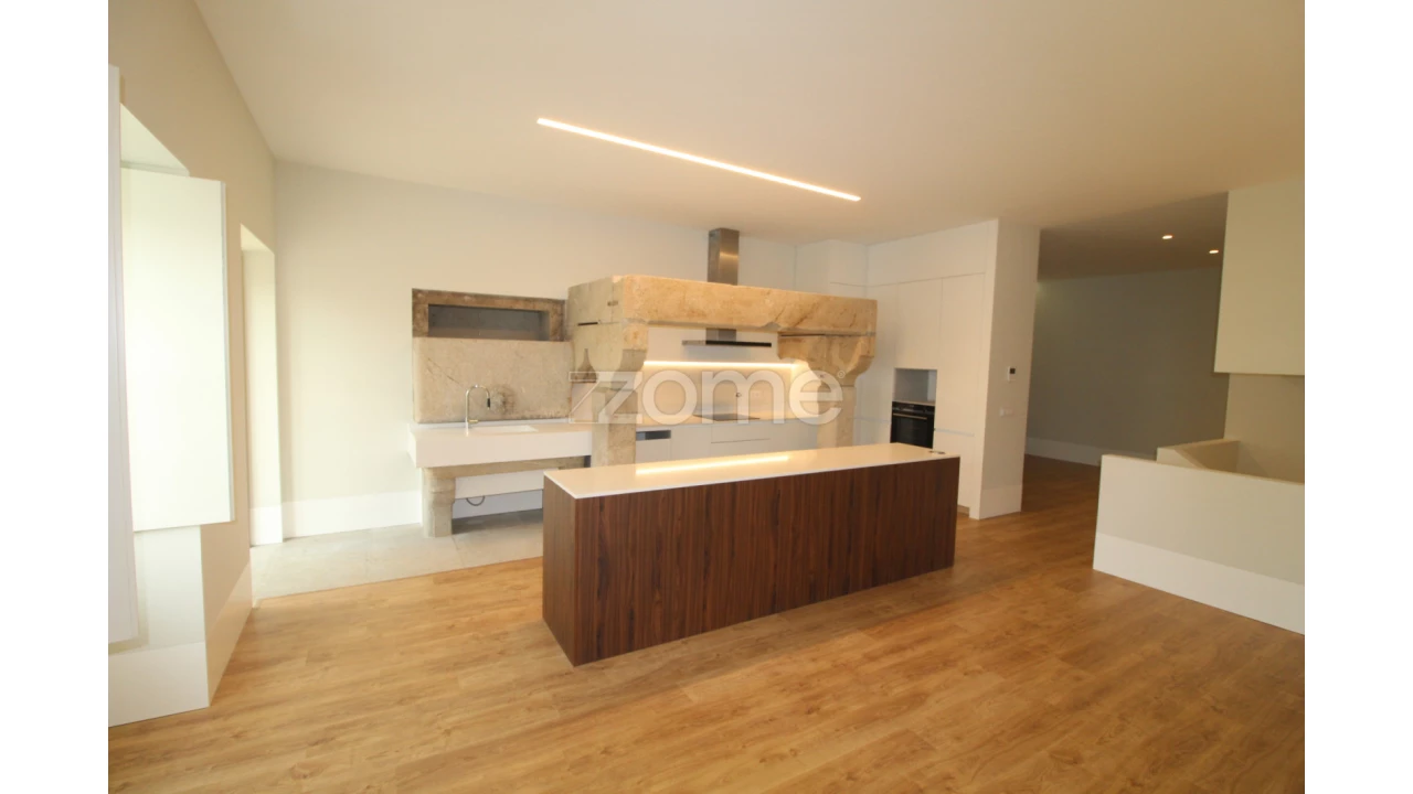 Apartamento T3 para Venda em Santa Maria Maior e Monserrate e Meadela Foto 3