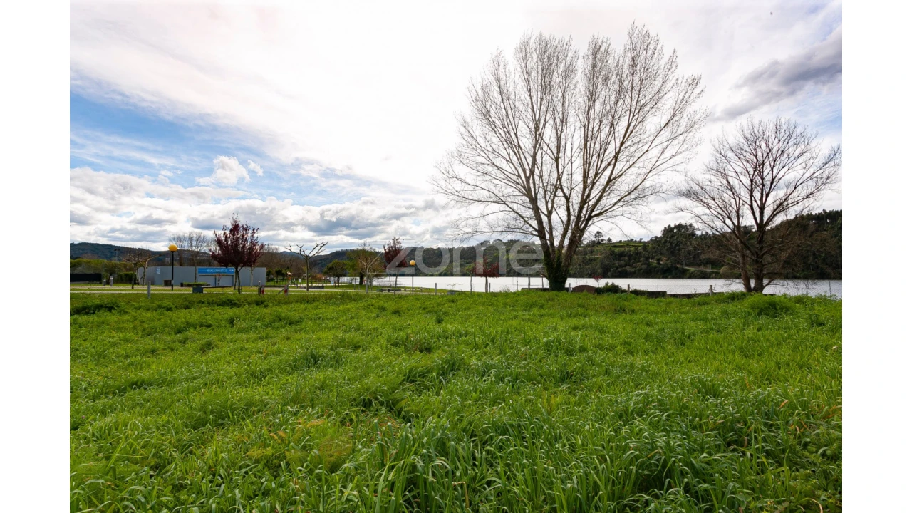 Terreno para Venda em Melres e Medas Foto 15