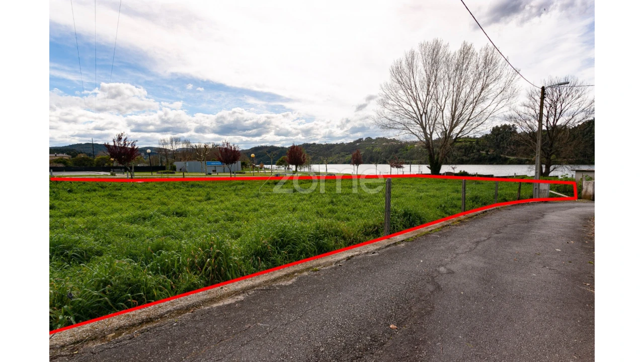 Terreno para Venda em Melres e Medas Foto 10