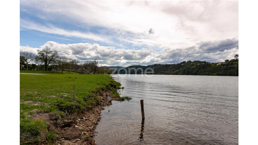 Terreno para Venda em Melres e Medas Foto 18