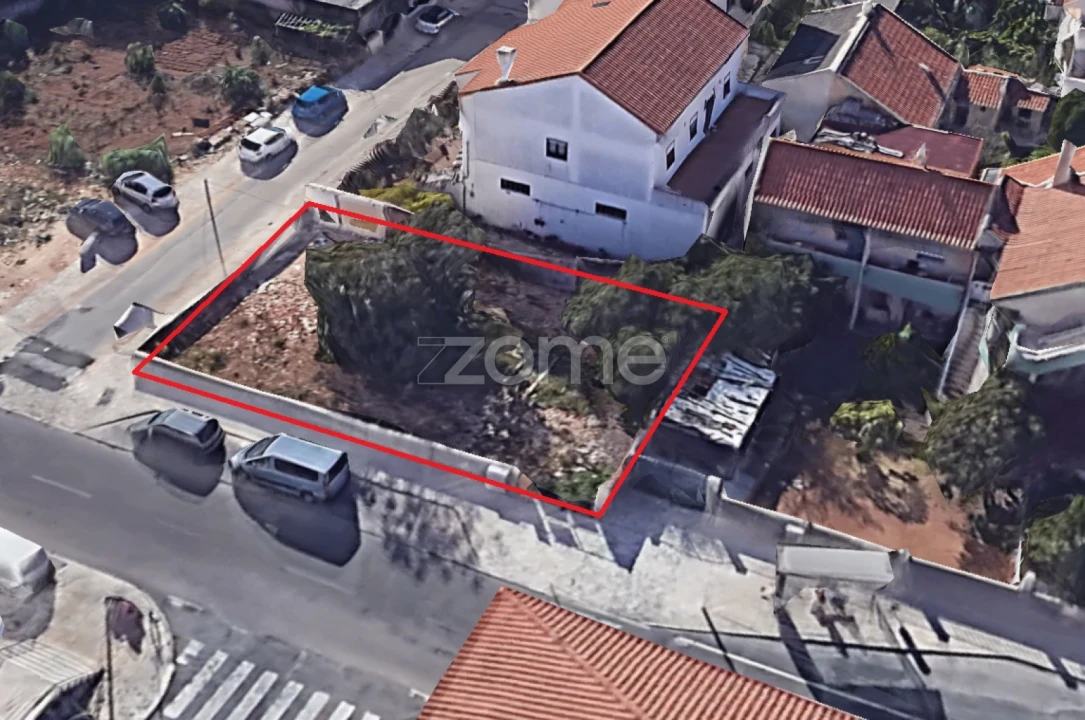 Terreno para Venda em Casal de Cambra Foto 2