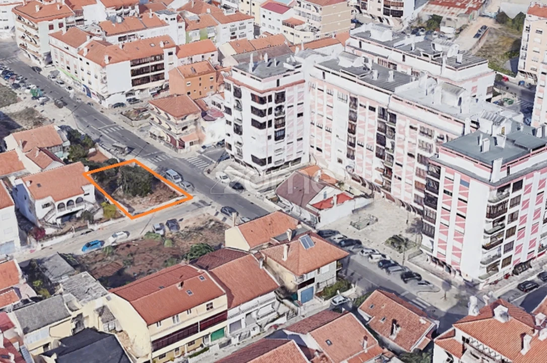 Terreno para Venda em Casal de Cambra Planta 2