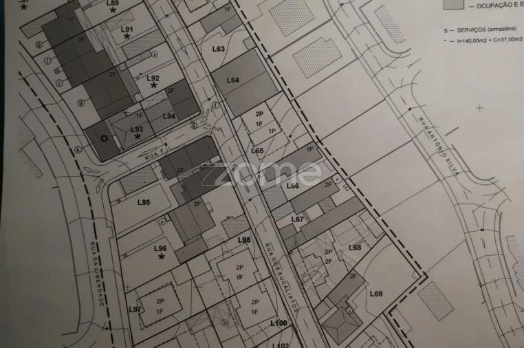 Terreno para Venda em Pontinha e Famões Foto 5