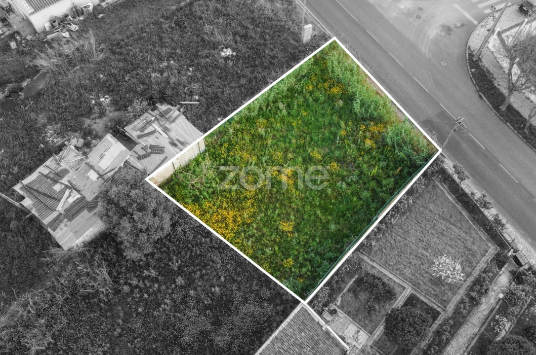 Terreno para Venda em Pontinha e Famões Foto 7