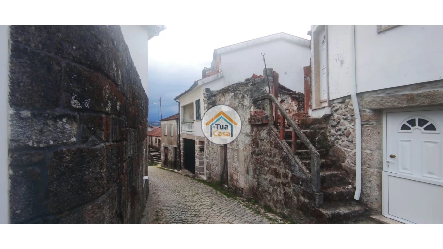 Moradia T3 para Venda em Castro Daire Foto 5