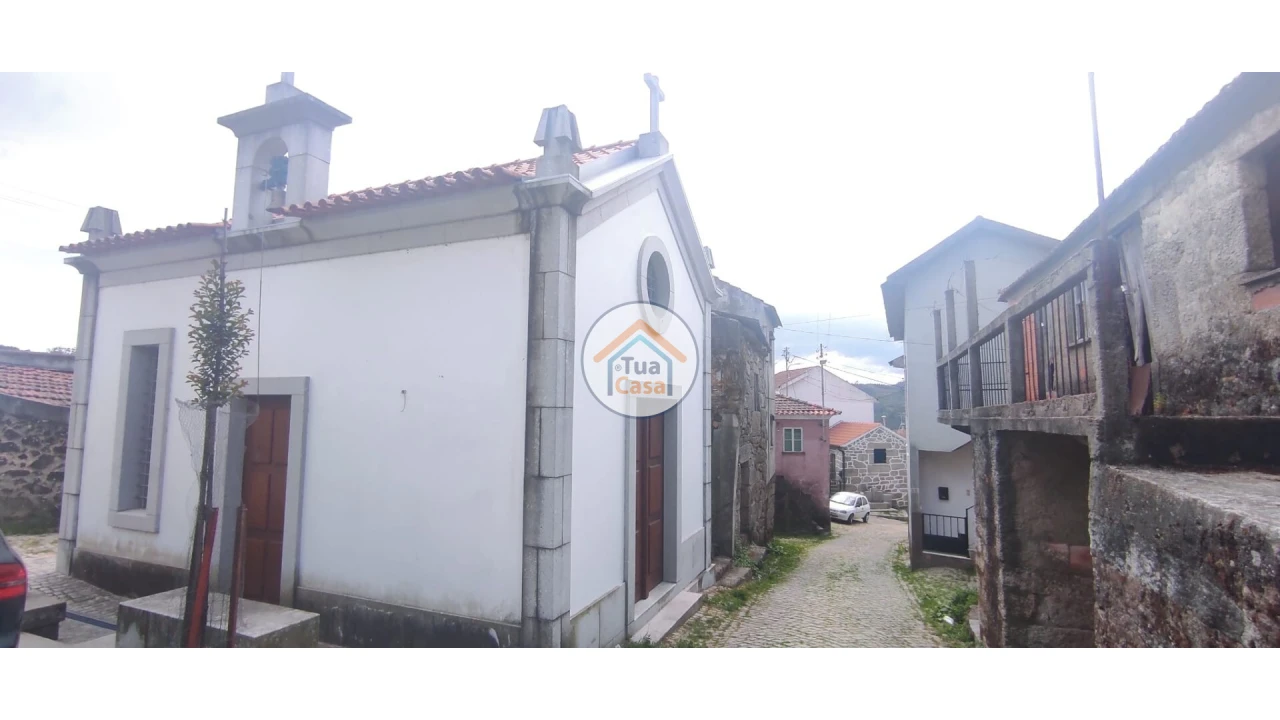 Moradia T3 para Venda em Castro Daire Foto 12