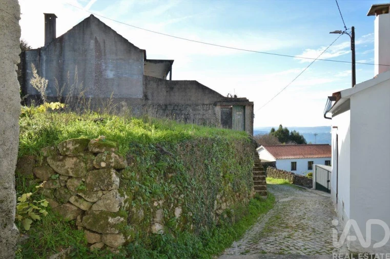 Moradia T2 para Venda em Espinhal Foto 27