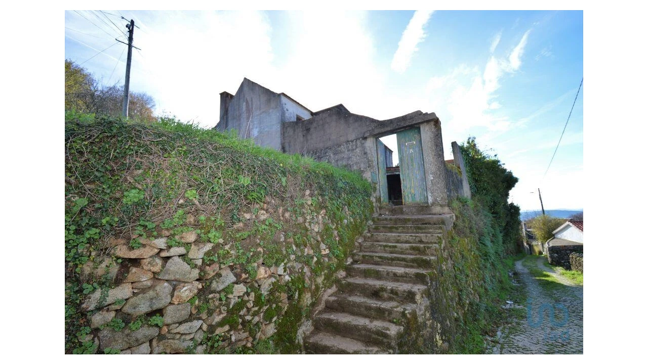 Moradia T2 para Venda em Espinhal Foto 4