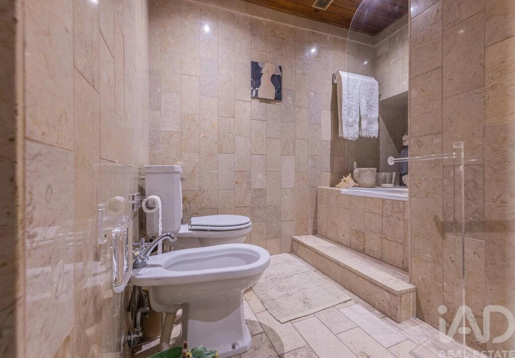 Apartamento T6 para Venda em São Vicente Foto 23