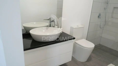 Moradia T4 para Venda em Camara de Lobos